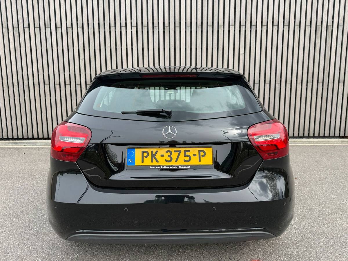 Mercedes-Benz A-Klasse Mercedes-Benz A-klasse 160 Ambition /Led / Cruise / Navigatie