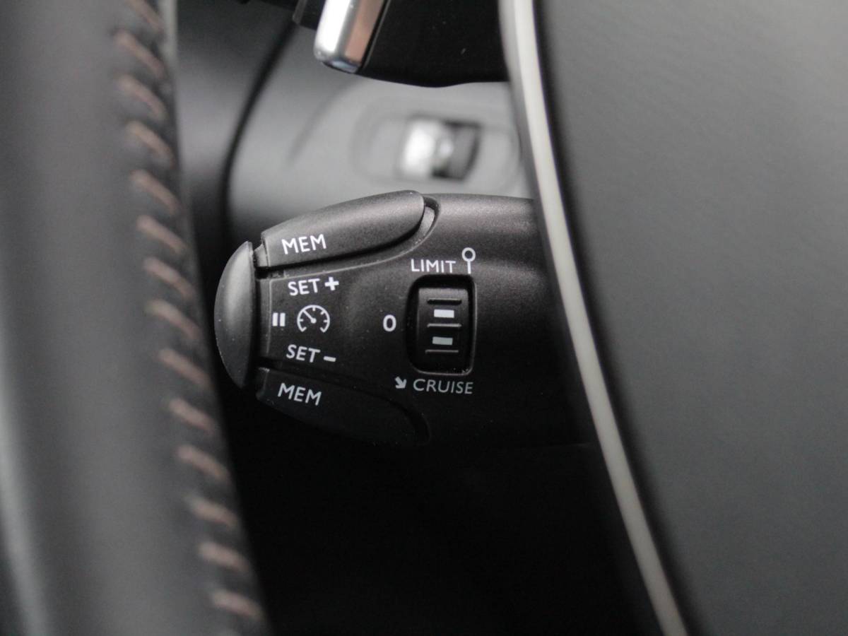 Peugeot Rifter Peugeot Rifter Long 1.2 Puretech Long Allure Automaat | Carplay / Android Auto | Clima | Park sens