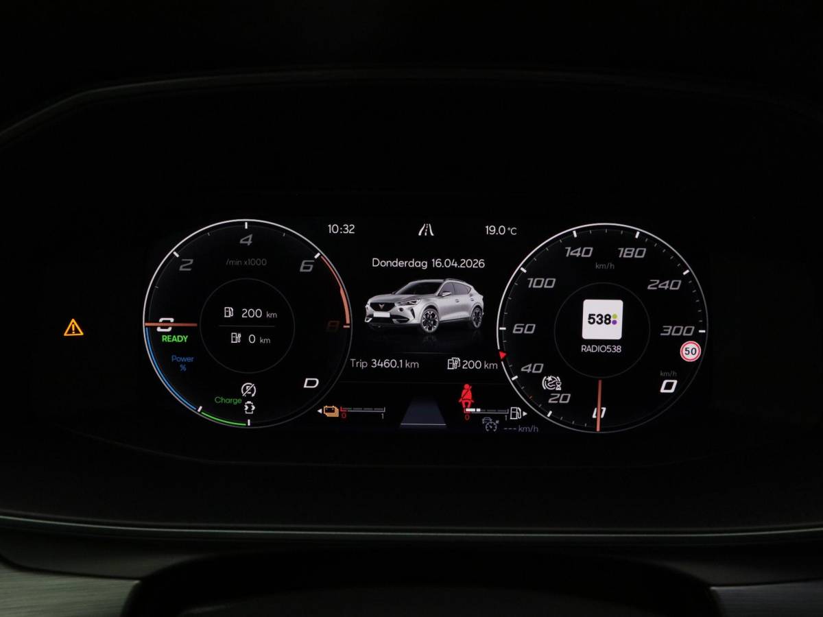 CUPRA Formentor CUPRA Formentor 1.4 e-Hybrid 204 Pk | Stoel/Stuur Verwarming | Panoramadak | Full LED | Adaptive Cruise | Navigatie | CarPlay | 19 Inch | 42.420 Km !!