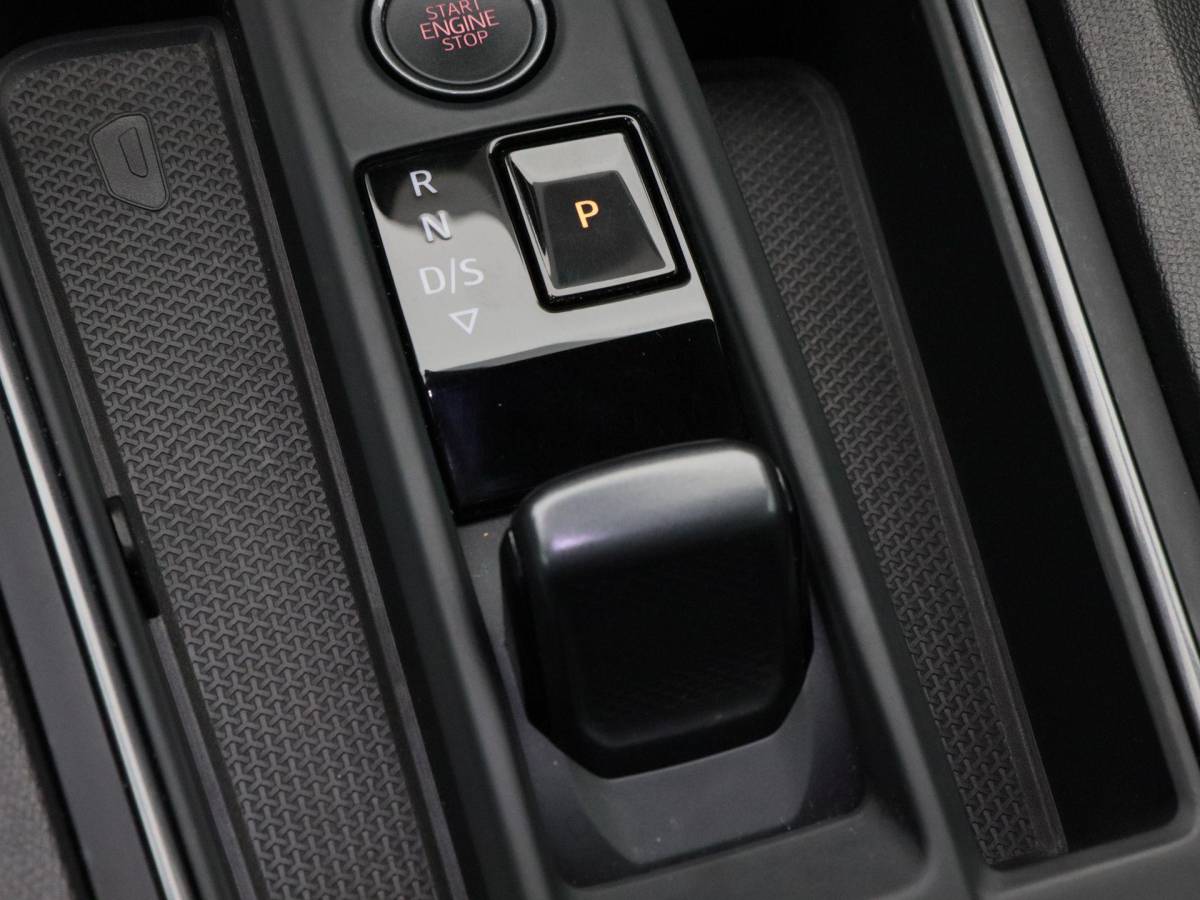 CUPRA Formentor CUPRA Formentor 1.4 e-Hybrid 204 Pk | Stoel/Stuur Verwarming | Panoramadak | Full LED | Adaptive Cruise | Navigatie | CarPlay | 19 Inch | 42.420 Km !!