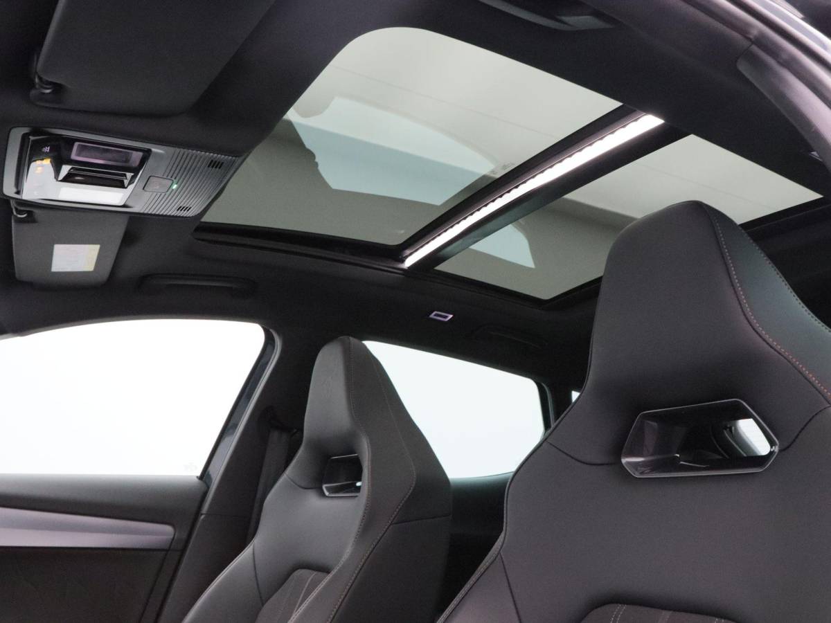 CUPRA Formentor CUPRA Formentor 1.4 e-Hybrid 204 Pk | Stoel/Stuur Verwarming | Panoramadak | Full LED | Adaptive Cruise | Navigatie | CarPlay | 19 Inch | 42.420 Km !!
