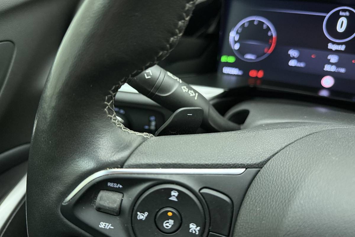 Opel Grandland Opel Grandland 1.2 Turbo Level 3 | Adaptive Cruise Control | Stoelverwarming | Verwarmd stuurwiel | Navigatie | Camera | Elektrische kofferklep | Full LED | Keyless Entry & Start | 1e Eigenaar