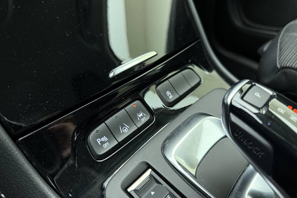 Opel Grandland Opel Grandland 1.2 Turbo Level 3 | Adaptive Cruise Control | Stoelverwarming | Verwarmd stuurwiel | Navigatie | Camera | Elektrische kofferklep | Full LED | Keyless Entry & Start | 1e Eigenaar