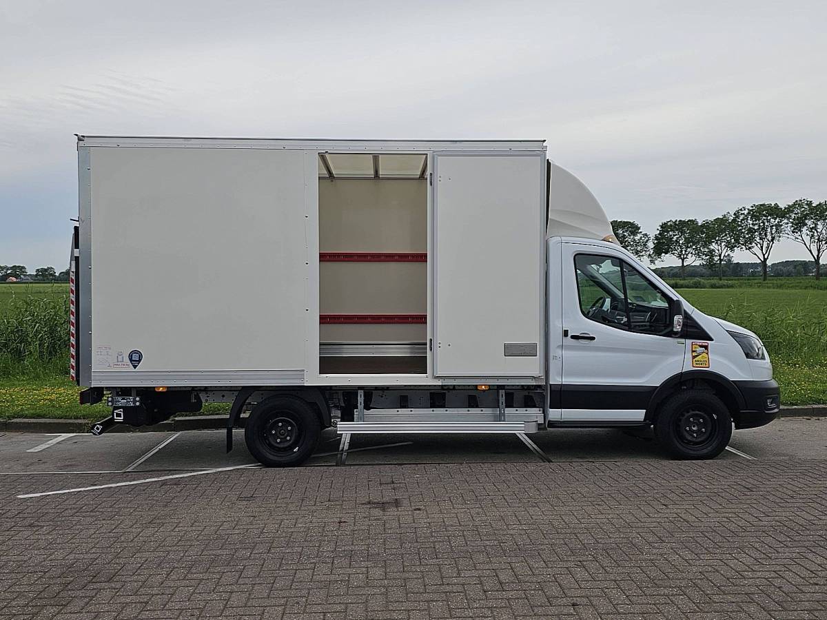 Ford E-Transit FORD E-TRANSIT bakwagen laadklep!