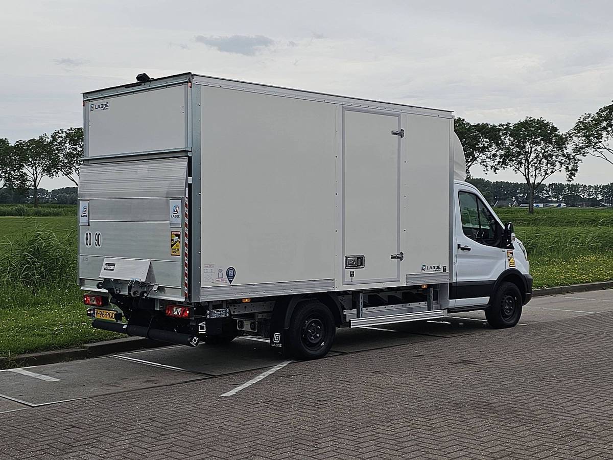 Ford E-Transit FORD E-TRANSIT bakwagen laadklep!