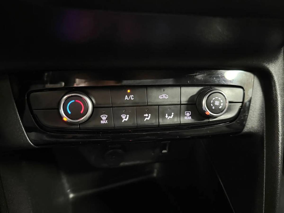 Opel Corsa Opel Corsa 1.2 Edition | Carplay | Airco