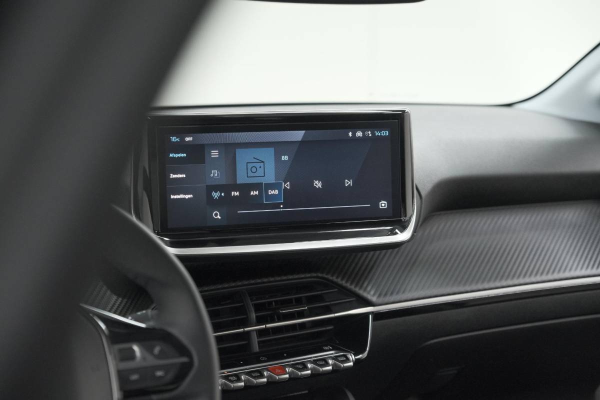 Peugeot 208 Peugeot 208 PureTech 100 Allure | Apple Carplay | Parkeersensoren | Climate Control
