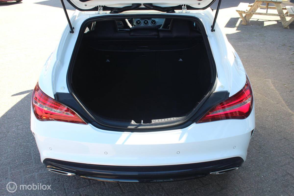 Mercedes-Benz CLA Mercedes CLA-klasse Shooting Brake 180 AMG Pano/Leder/Camera