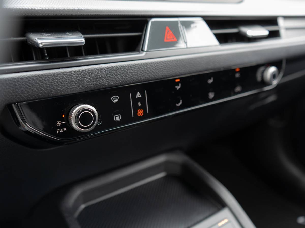 Kia Stonic Kia Stonic 1.0 T-GDi MHEV DynamicLine | Op voorraad !| Stoel en stuurverwarming |
