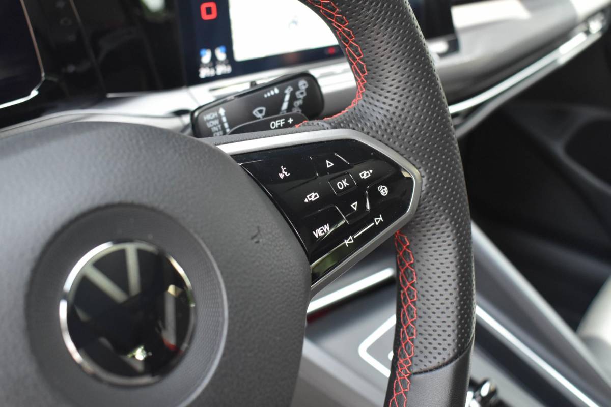 Volkswagen Golf Volkswagen Golf 2.0 TSI GTI Pano Leder ELC Stoelen Cam IQ Zitklima