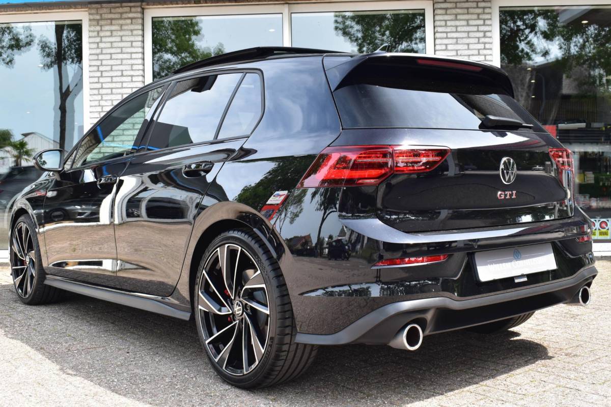 Volkswagen Golf Volkswagen Golf 2.0 TSI GTI Pano Leder ELC Stoelen Cam IQ Zitklima