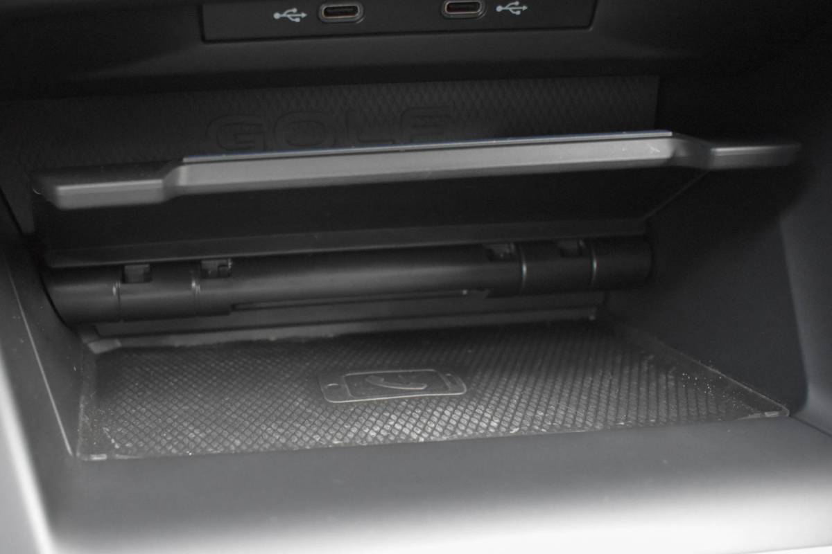 Volkswagen Golf Volkswagen Golf 2.0 TSI GTI Pano Leder ELC Stoelen Cam IQ Zitklima