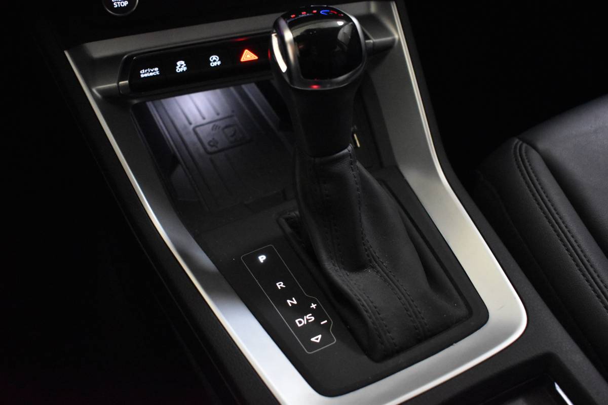 Audi Q3 Audi Q3 45 TFSI 230PK QUATTRO S-TRONIC ADVANCED LEDER/NAVI/CAMERA
