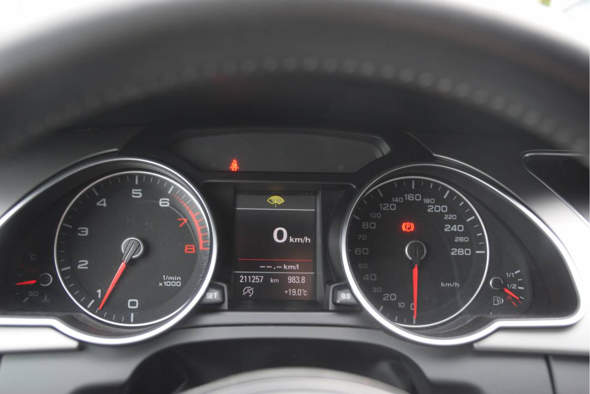 Audi A5 Audi A5 Sportback 1.8 TFSI S Edition S-line pakket | Navi | Sportonderstel | Stoelverwarming | LMV