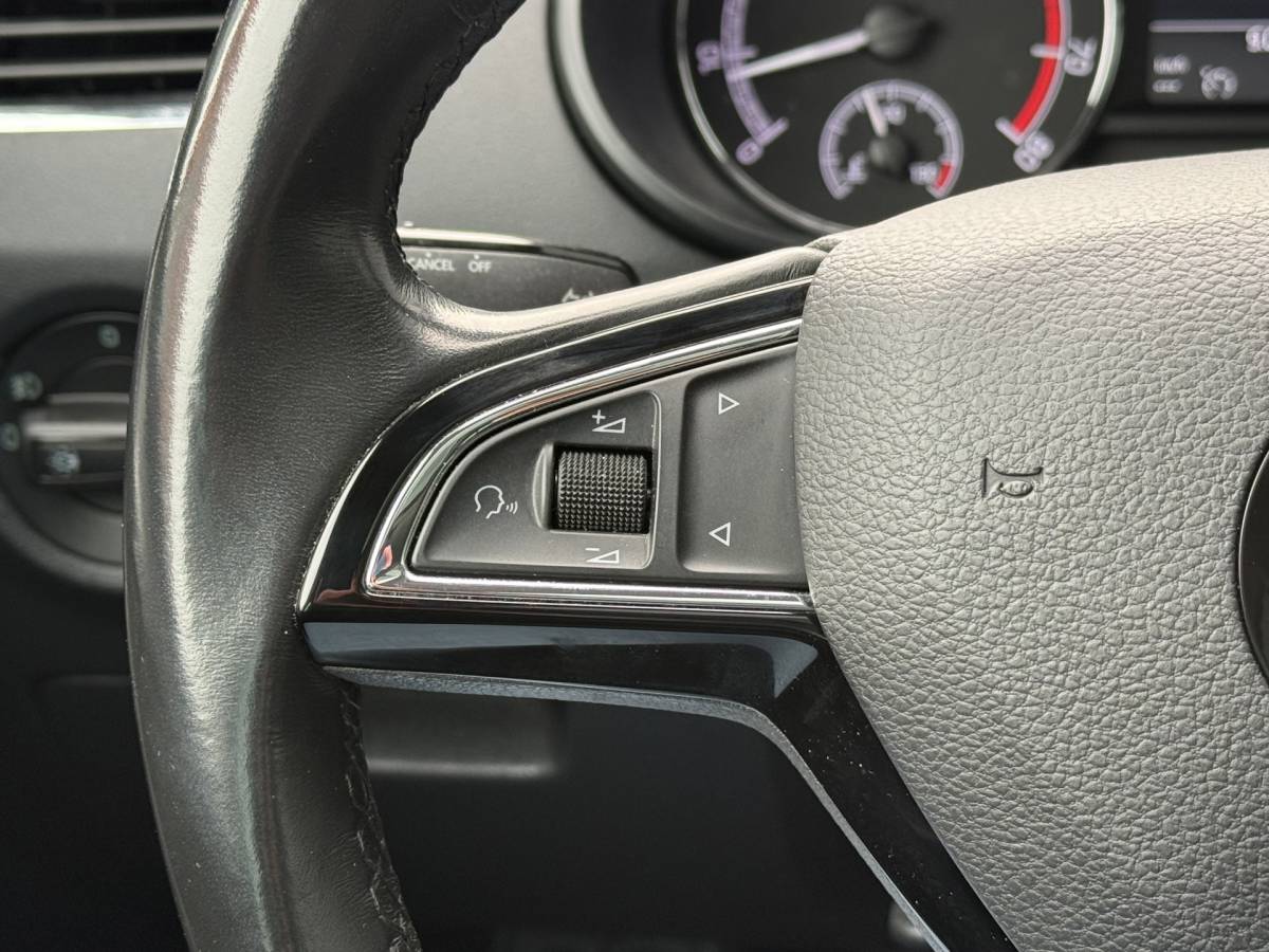 Škoda Octavia ŠKODA Octavia BWJ 2019 1.5 TSI 150 PK Greentech Ambition Business AUTOMAAT | TREKHAAK | PANO | CARPLAY + ANDROID | NAVI | CLIMA | CRUISE | LMV | PDC