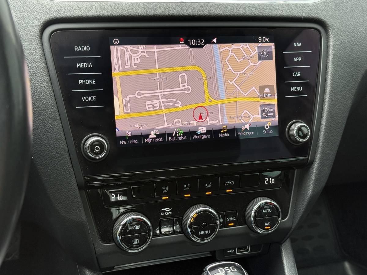 Škoda Octavia ŠKODA Octavia BWJ 2019 1.5 TSI 150 PK Greentech Ambition Business AUTOMAAT | TREKHAAK | PANO | CARPLAY + ANDROID | NAVI | CLIMA | CRUISE | LMV | PDC