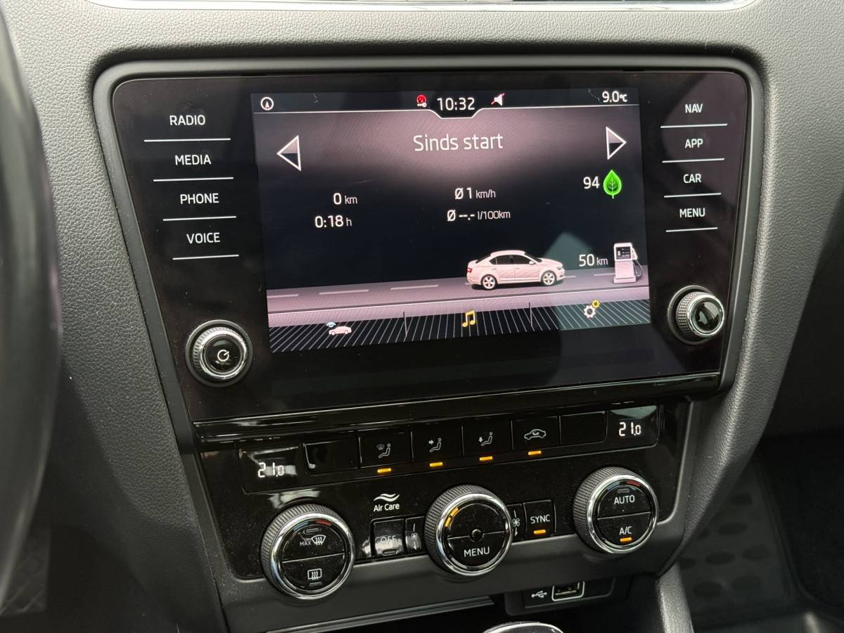 Škoda Octavia ŠKODA Octavia BWJ 2019 1.5 TSI 150 PK Greentech Ambition Business AUTOMAAT | TREKHAAK | PANO | CARPLAY + ANDROID | NAVI | CLIMA | CRUISE | LMV | PDC