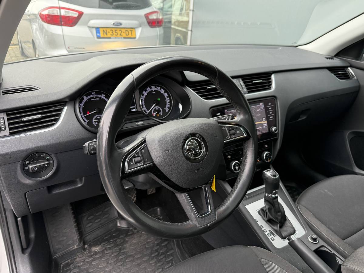 Škoda Octavia ŠKODA Octavia BWJ 2019 1.5 TSI 150 PK Greentech Ambition Business AUTOMAAT | TREKHAAK | PANO | CARPLAY + ANDROID | NAVI | CLIMA | CRUISE | LMV | PDC