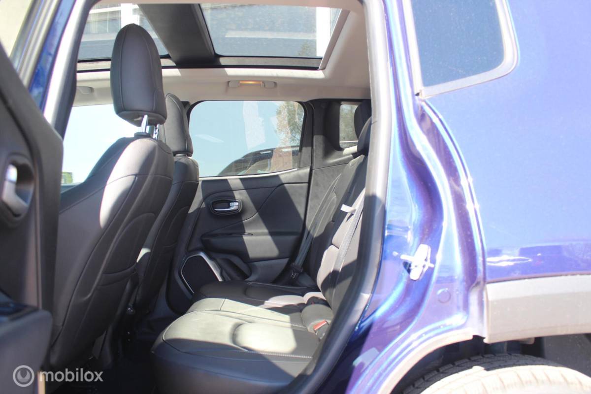 Jeep Renegade Jeep Renegade 1.3T Freedom Pano/Leder/Adaptive-Cruise/Stoelverw