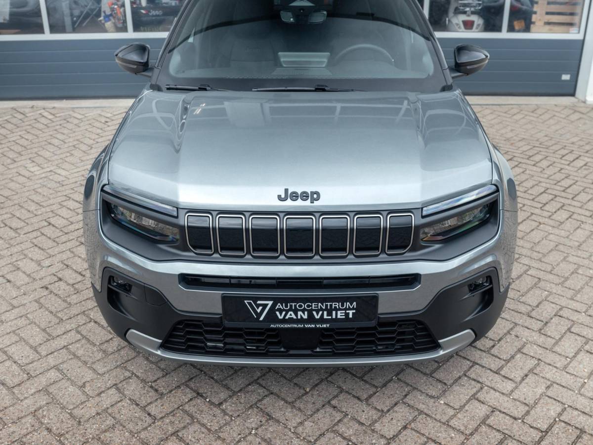 Jeep Avenger Jeep Avenger 1.2 e-Hybrid Black Edition | Infotainment&Conv. Pack | Winter Pack | Bicolore