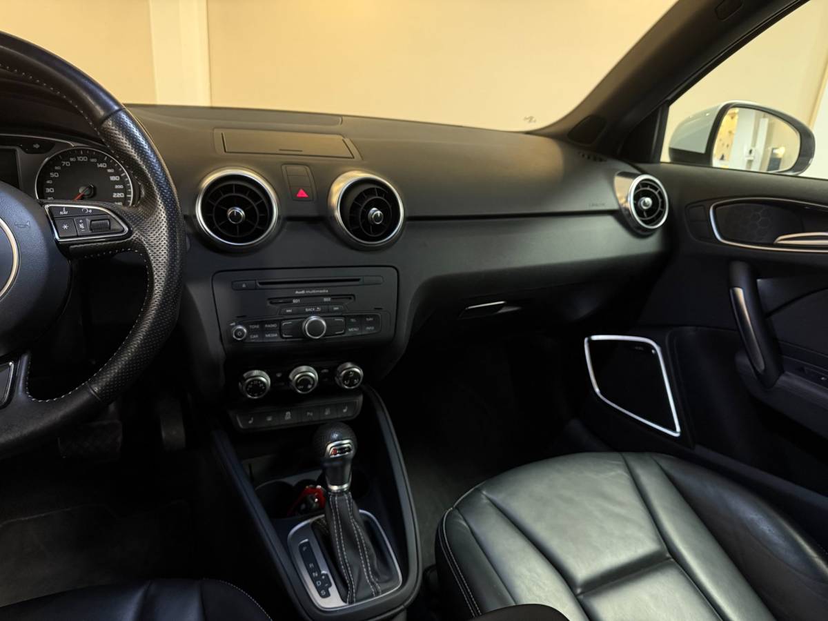 Audi A1 Sportback Audi A1 Sportback 1.4 TFSI Pro Line S *S-Tronic Automaat* Leer|S-Line|Stoelverw.|Cruise|Navi|All-seasons