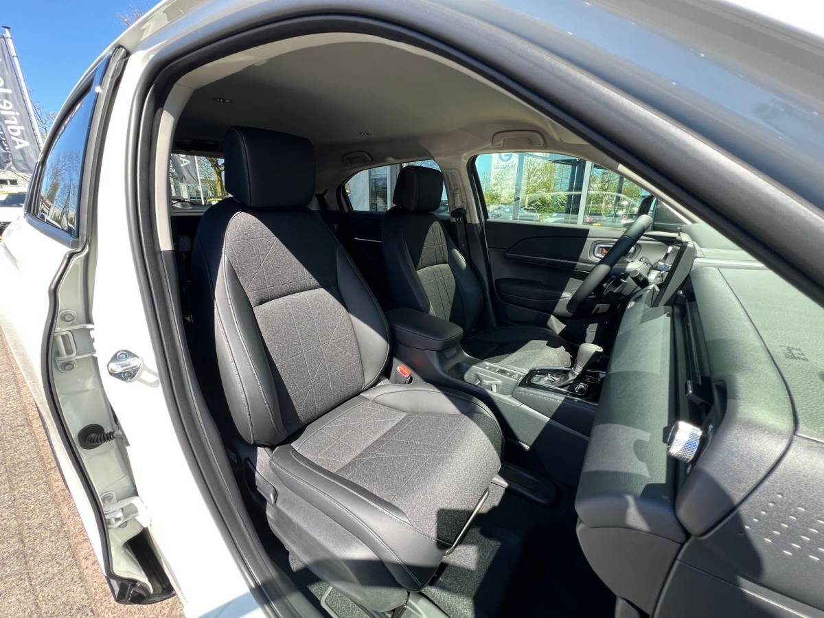 Honda HR-V Honda HR-V 1.5 e:HEV Advance | VOORRAAD VOORDEEL | NIEUWE AUTO | FULL HYBRID | ADVANCE | STOEL + STUUR VERWARMING | ELEKTR A.KLEP | DIRECT LEVERBAAR |
