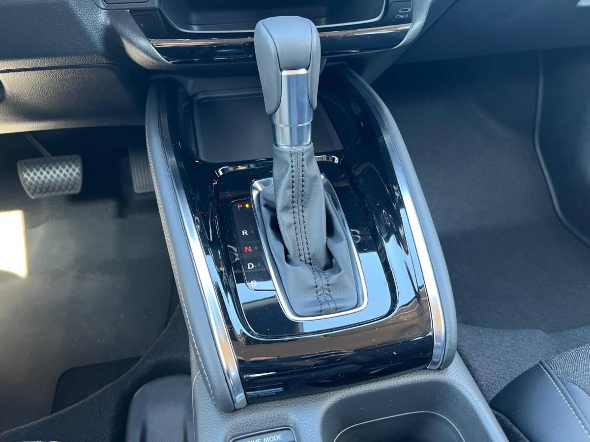 Honda HR-V Honda HR-V 1.5 e:HEV Advance | VOORRAAD VOORDEEL | NIEUWE AUTO | FULL HYBRID | ADVANCE | STOEL + STUUR VERWARMING | ELEKTR A.KLEP | DIRECT LEVERBAAR |