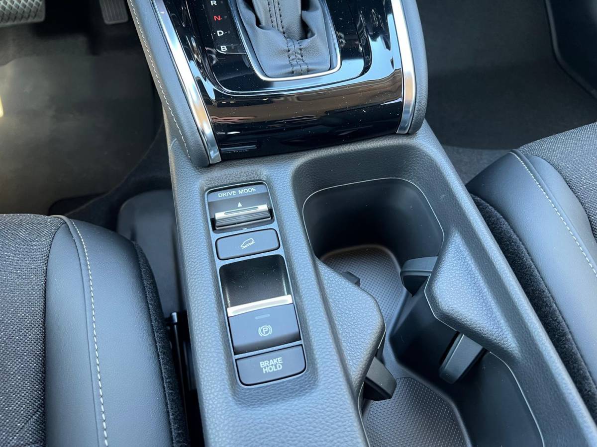 Honda HR-V Honda HR-V 1.5 e:HEV Advance | VOORRAAD VOORDEEL | NIEUWE AUTO | FULL HYBRID | ADVANCE | STOEL + STUUR VERWARMING | ELEKTR A.KLEP | DIRECT LEVERBAAR |