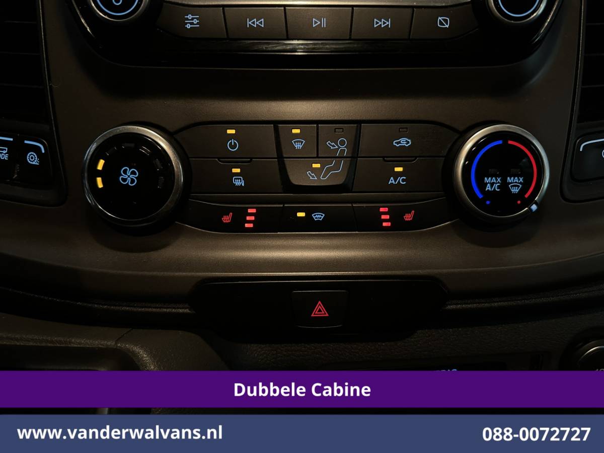 Ford Transit Custom Ford Transit Custom 2.0 TDCI 131pk Automaat L2H1 Dubbele Cabine Euro6 Airco | 6-Zits | Camera | Navigatie | Apple Carplay Android Auto, Xenon, Cruisecontrol, Stoelverwarming, Verwarmde voorruit, Parkeersensoren, Achterklep