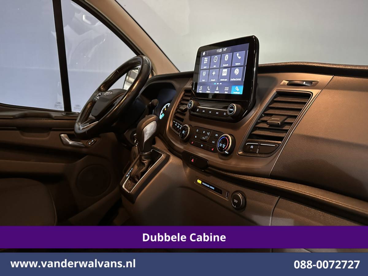 Ford Transit Custom Ford Transit Custom 2.0 TDCI 131pk Automaat L2H1 Dubbele Cabine Euro6 Airco | 6-Zits | Camera | Navigatie | Apple Carplay Android Auto, Xenon, Cruisecontrol, Stoelverwarming, Verwarmde voorruit, Parkeersensoren, Achterklep