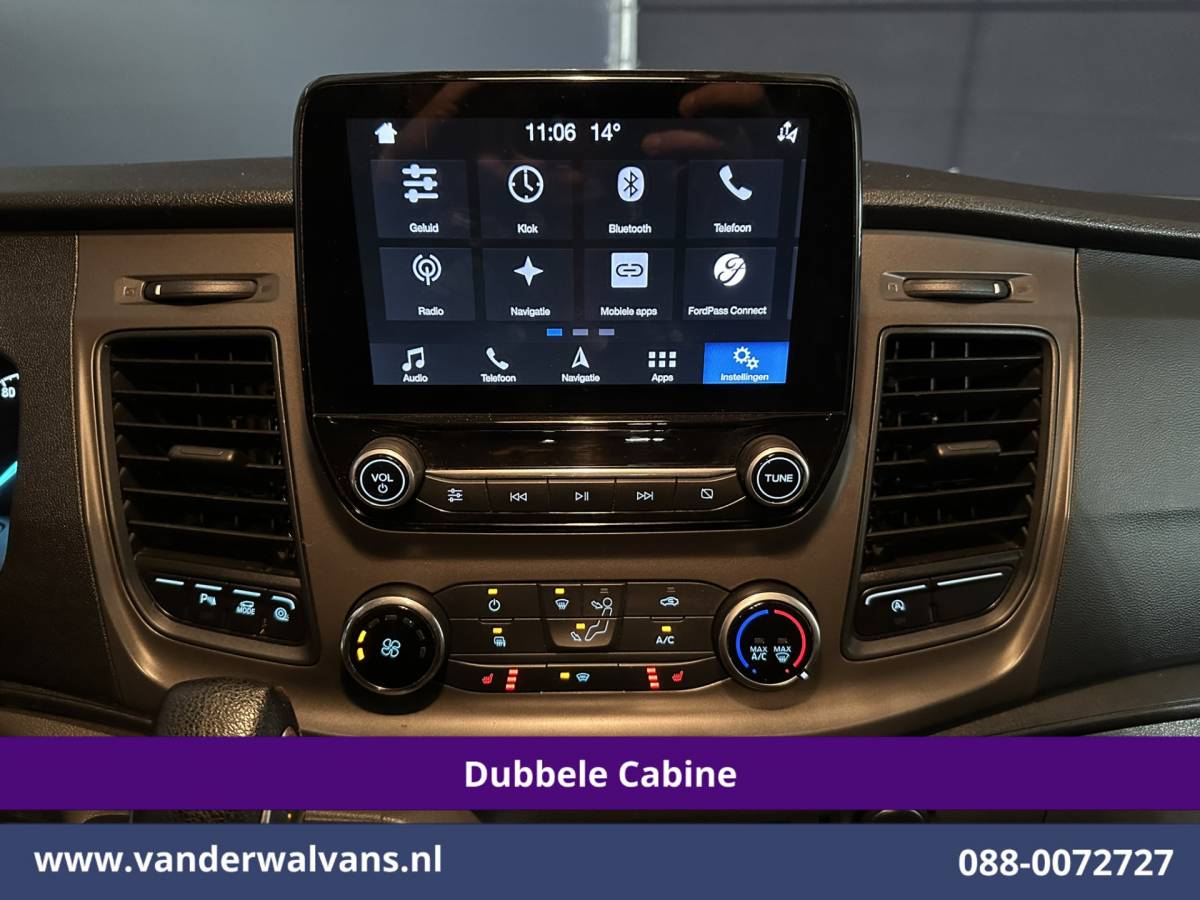 Ford Transit Custom Ford Transit Custom 2.0 TDCI 131pk Automaat L2H1 Dubbele Cabine Euro6 Airco | 6-Zits | Camera | Navigatie | Apple Carplay Android Auto, Xenon, Cruisecontrol, Stoelverwarming, Verwarmde voorruit, Parkeersensoren, Achterklep