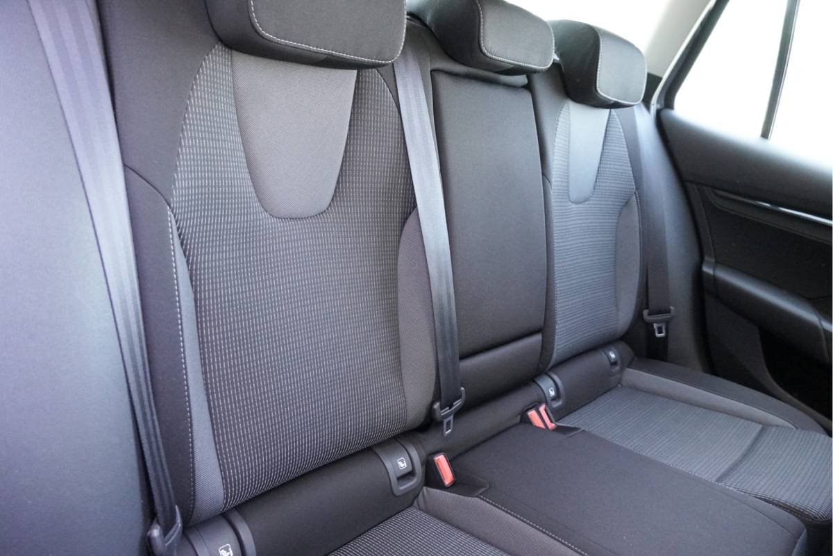 Škoda Octavia ŠKODA Octavia Combi 1.0 TSI Business Edition BJ2021 Lmv 16″ | Led V+A | Dynamische knipperlichten | Pdc | Elek. achterklep | App-Connect | Navi | Dashboard verlichting | Climate control | Cruise control | Extra getint glas