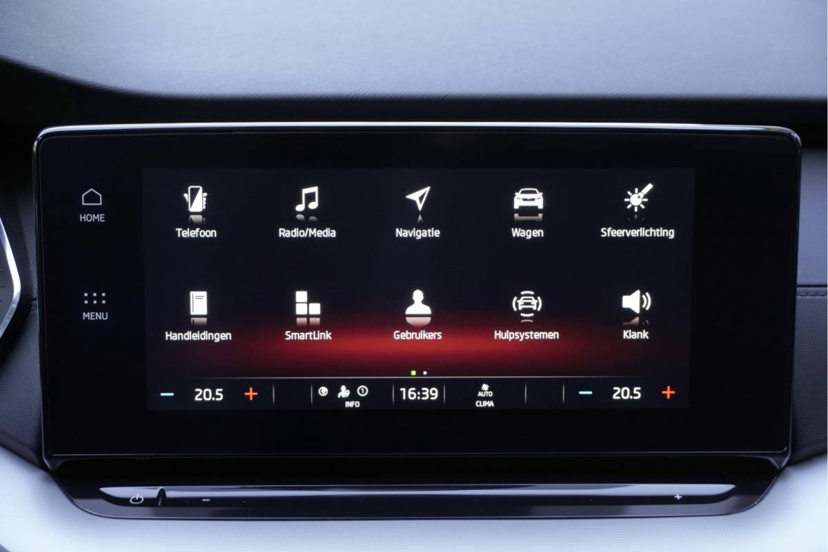 Škoda Octavia ŠKODA Octavia Combi 1.0 TSI Business Edition BJ2021 Lmv 16″ | Led V+A | Dynamische knipperlichten | Pdc | Elek. achterklep | App-Connect | Navi | Dashboard verlichting | Climate control | Cruise control | Extra getint glas