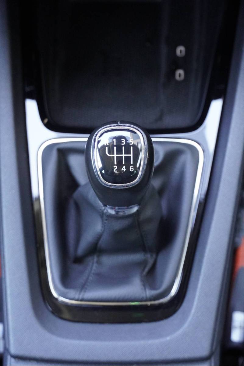 Škoda Octavia ŠKODA Octavia Combi 1.0 TSI Business Edition BJ2021 Lmv 16″ | Led V+A | Dynamische knipperlichten | Pdc | Elek. achterklep | App-Connect | Navi | Dashboard verlichting | Climate control | Cruise control | Extra getint glas