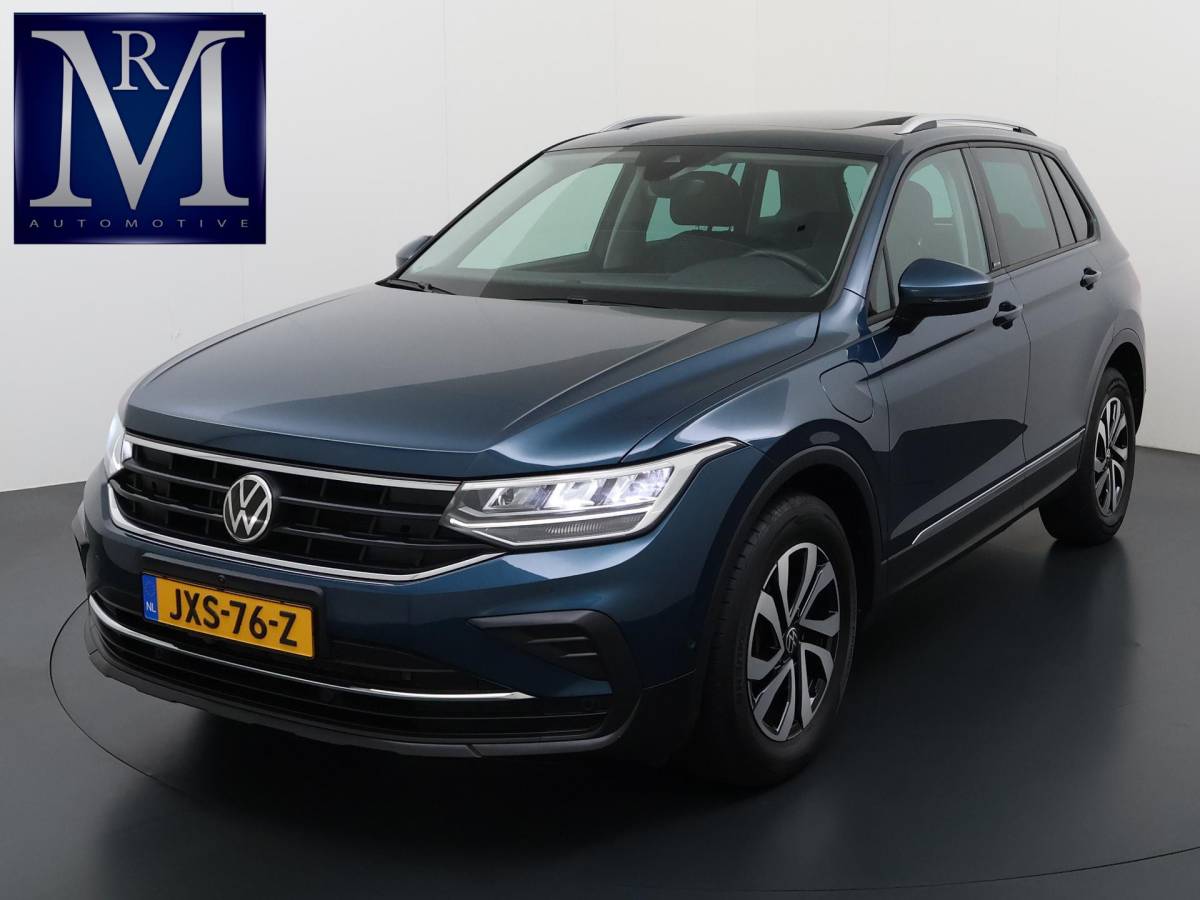 Volkswagen Tiguan Volkswagen Tiguan 1.4 TSI eHybrid PHEV DIRECT LEVERBAAR | RECENT ONDERHOUD UITGEVOERD | 360 CAMERA ZICHT | STOEL- EN STUURWIELVERWARMING | PANORAMADAK | INCLUSIEF 12 MAANDEN BOVAG-GARANTIE
