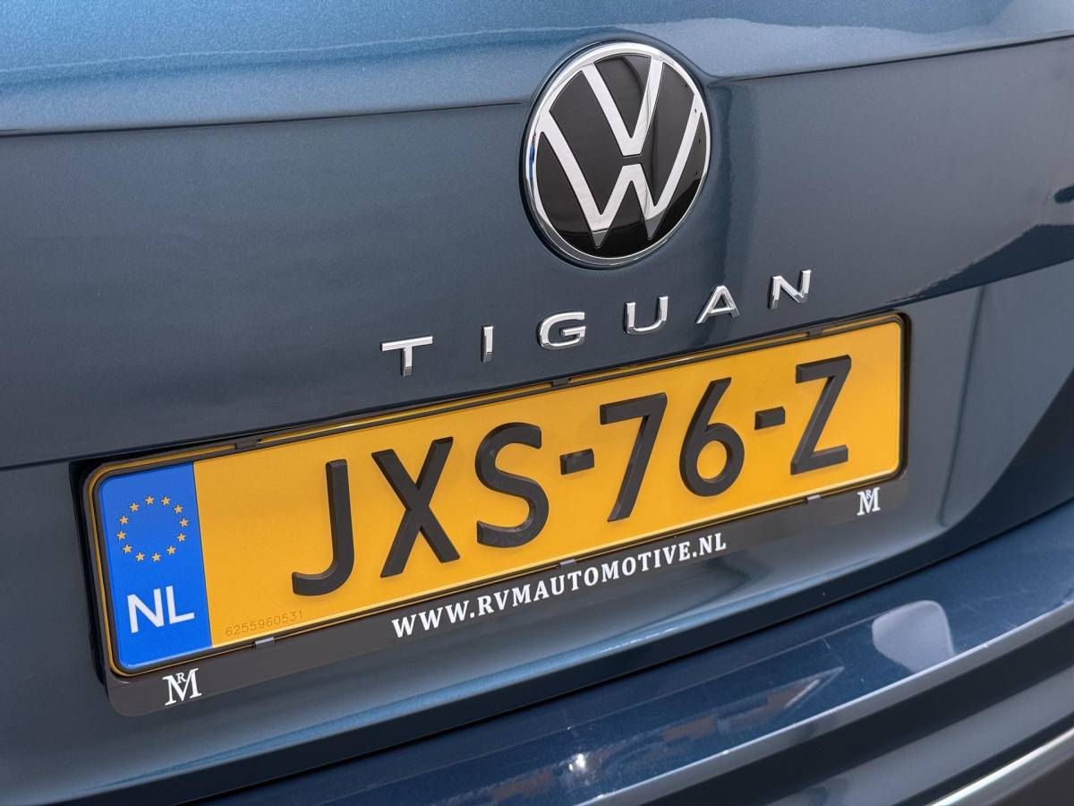 Volkswagen Tiguan Volkswagen Tiguan 1.4 TSI eHybrid PHEV DIRECT LEVERBAAR | RECENT ONDERHOUD UITGEVOERD | 360 CAMERA ZICHT | STOEL- EN STUURWIELVERWARMING | PANORAMADAK | INCLUSIEF 12 MAANDEN BOVAG-GARANTIE