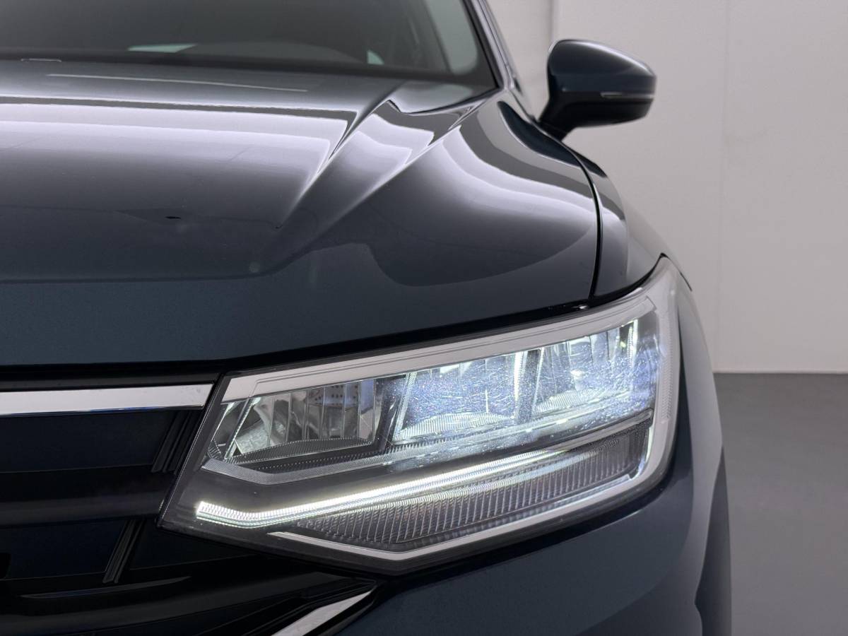 Volkswagen Tiguan Volkswagen Tiguan 1.4 TSI eHybrid PHEV DIRECT LEVERBAAR | RECENT ONDERHOUD UITGEVOERD | 360 CAMERA ZICHT | STOEL- EN STUURWIELVERWARMING | PANORAMADAK | INCLUSIEF 12 MAANDEN BOVAG-GARANTIE