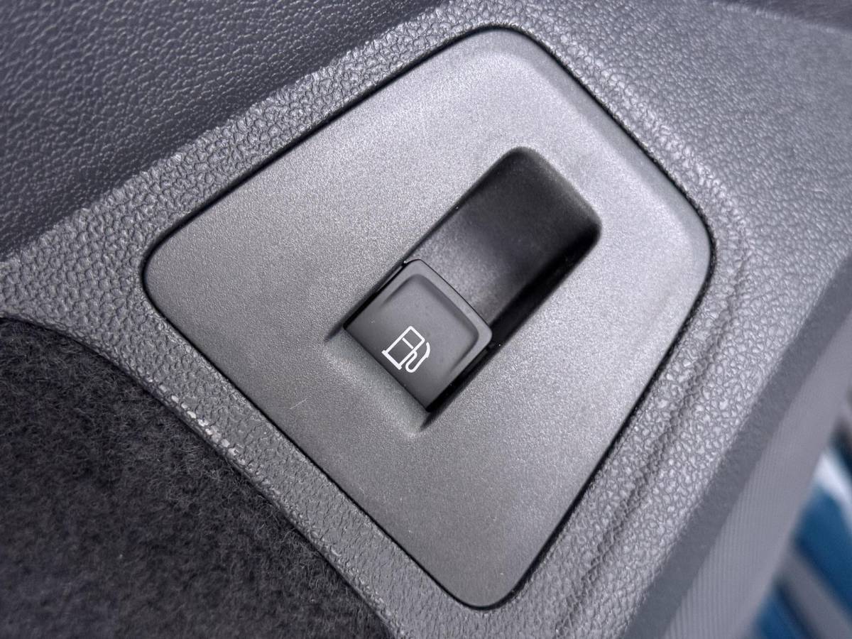 Volkswagen Tiguan Volkswagen Tiguan 1.4 TSI eHybrid PHEV DIRECT LEVERBAAR | RECENT ONDERHOUD UITGEVOERD | 360 CAMERA ZICHT | STOEL- EN STUURWIELVERWARMING | PANORAMADAK | INCLUSIEF 12 MAANDEN BOVAG-GARANTIE