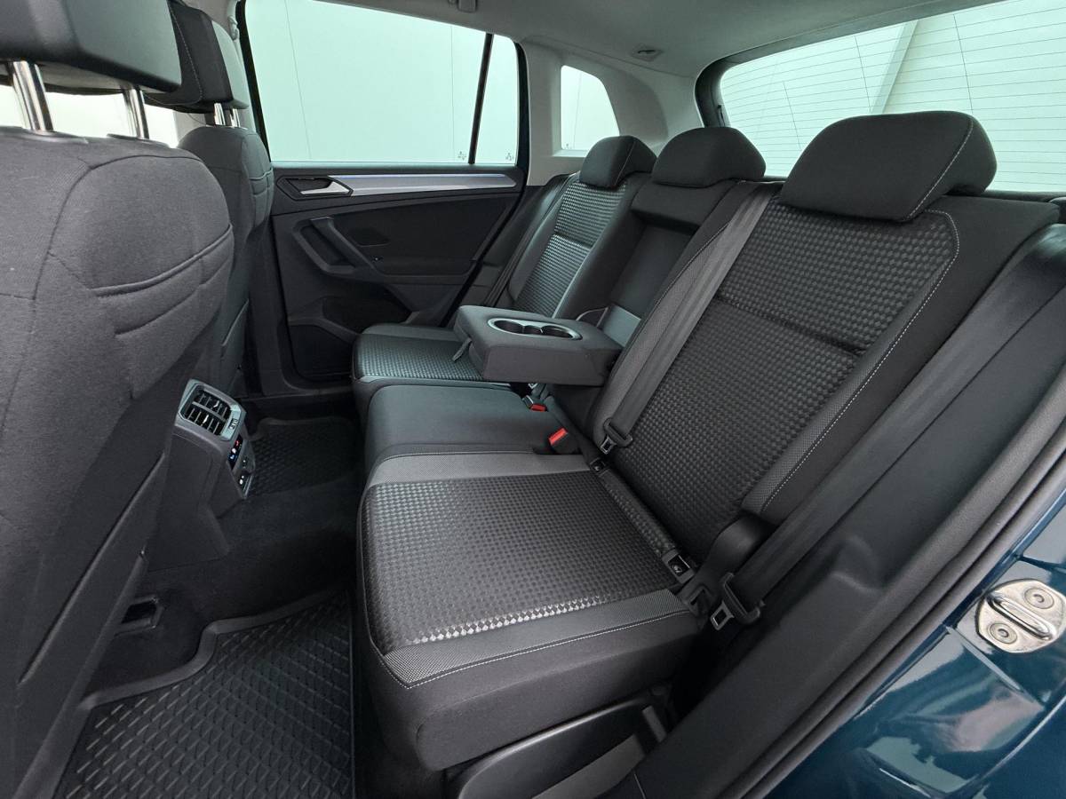 Volkswagen Tiguan Volkswagen Tiguan 1.4 TSI eHybrid PHEV DIRECT LEVERBAAR | RECENT ONDERHOUD UITGEVOERD | 360 CAMERA ZICHT | STOEL- EN STUURWIELVERWARMING | PANORAMADAK | INCLUSIEF 12 MAANDEN BOVAG-GARANTIE