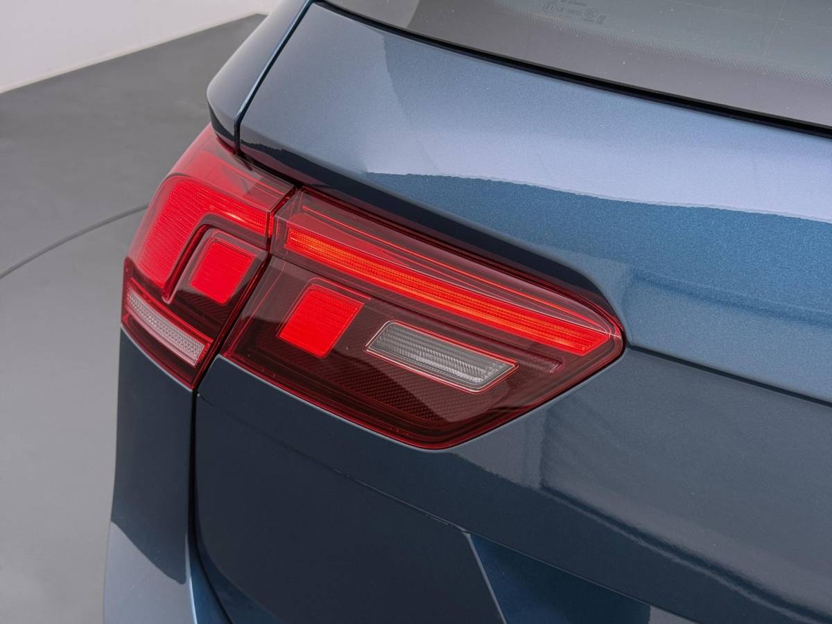 Volkswagen Tiguan Volkswagen Tiguan 1.4 TSI eHybrid PHEV DIRECT LEVERBAAR | RECENT ONDERHOUD UITGEVOERD | 360 CAMERA ZICHT | STOEL- EN STUURWIELVERWARMING | PANORAMADAK | INCLUSIEF 12 MAANDEN BOVAG-GARANTIE