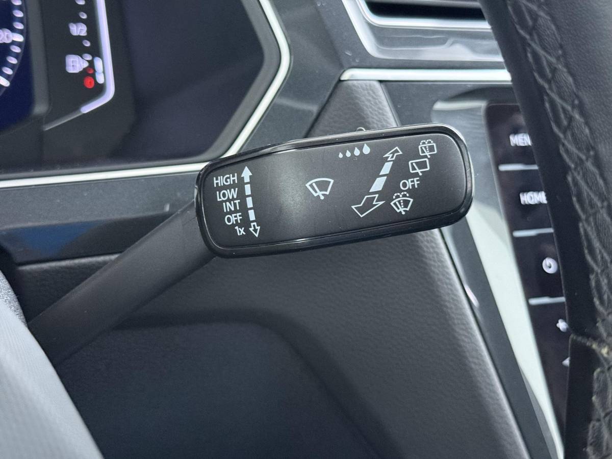 Volkswagen Tiguan Volkswagen Tiguan 1.4 TSI eHybrid PHEV DIRECT LEVERBAAR | RECENT ONDERHOUD UITGEVOERD | 360 CAMERA ZICHT | STOEL- EN STUURWIELVERWARMING | PANORAMADAK | INCLUSIEF 12 MAANDEN BOVAG-GARANTIE