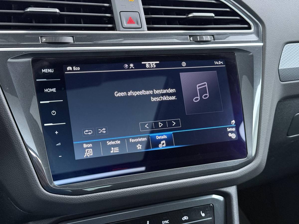 Volkswagen Tiguan Volkswagen Tiguan 1.4 TSI eHybrid PHEV DIRECT LEVERBAAR | RECENT ONDERHOUD UITGEVOERD | 360 CAMERA ZICHT | STOEL- EN STUURWIELVERWARMING | PANORAMADAK | INCLUSIEF 12 MAANDEN BOVAG-GARANTIE