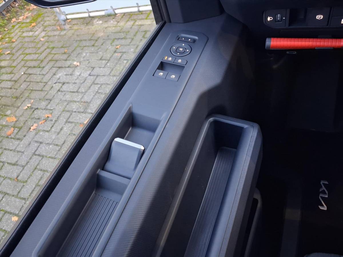 Kia PV5 Kia Pv5 Cargo 51.5 kWh 163pk L2H1 Essential
