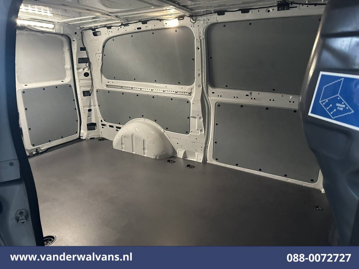 Mercedes-Benz Vito Mercedes-Benz Vito 116 CDI 163pk L3H1 Euro6 Airco | Camera | Apple Carplay | Cruisecontrol | Stoelverwarming Android Auto, Bijrijdersbank