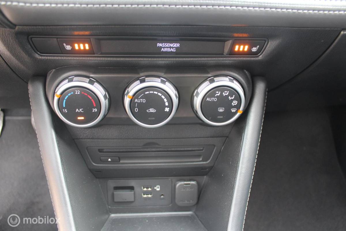 Mazda CX-3 Mazda CX-3 2.0 SkyActiv-G 121 Luxury  HUD/18Inch/Carplay/Camera