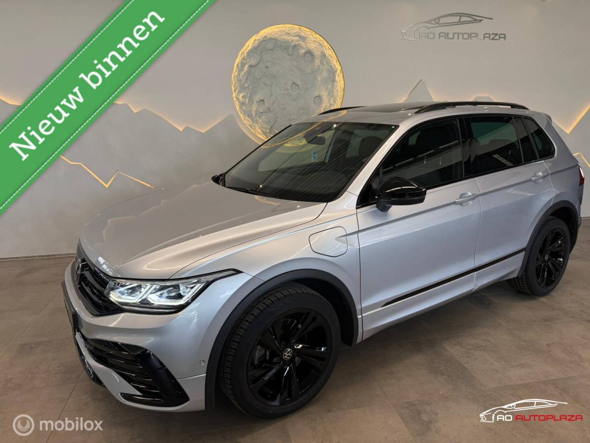 Volkswagen Tiguan Volkswagen Tiguan 1.4 TSI eHybrid R-Line Panorama/Keyless/Blindspot