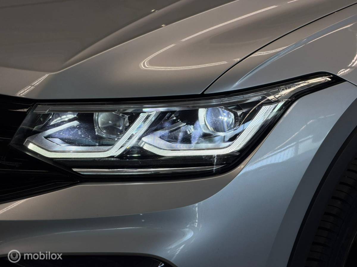Volkswagen Tiguan Volkswagen Tiguan 1.4 TSI eHybrid R-Line Panorama/Keyless/Blindspot