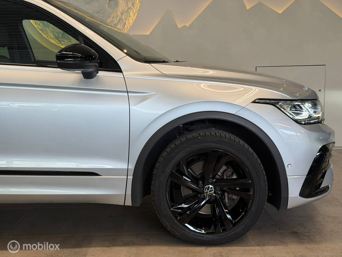 Volkswagen Tiguan Volkswagen Tiguan 1.4 TSI eHybrid R-Line Panorama/Keyless/Blindspot