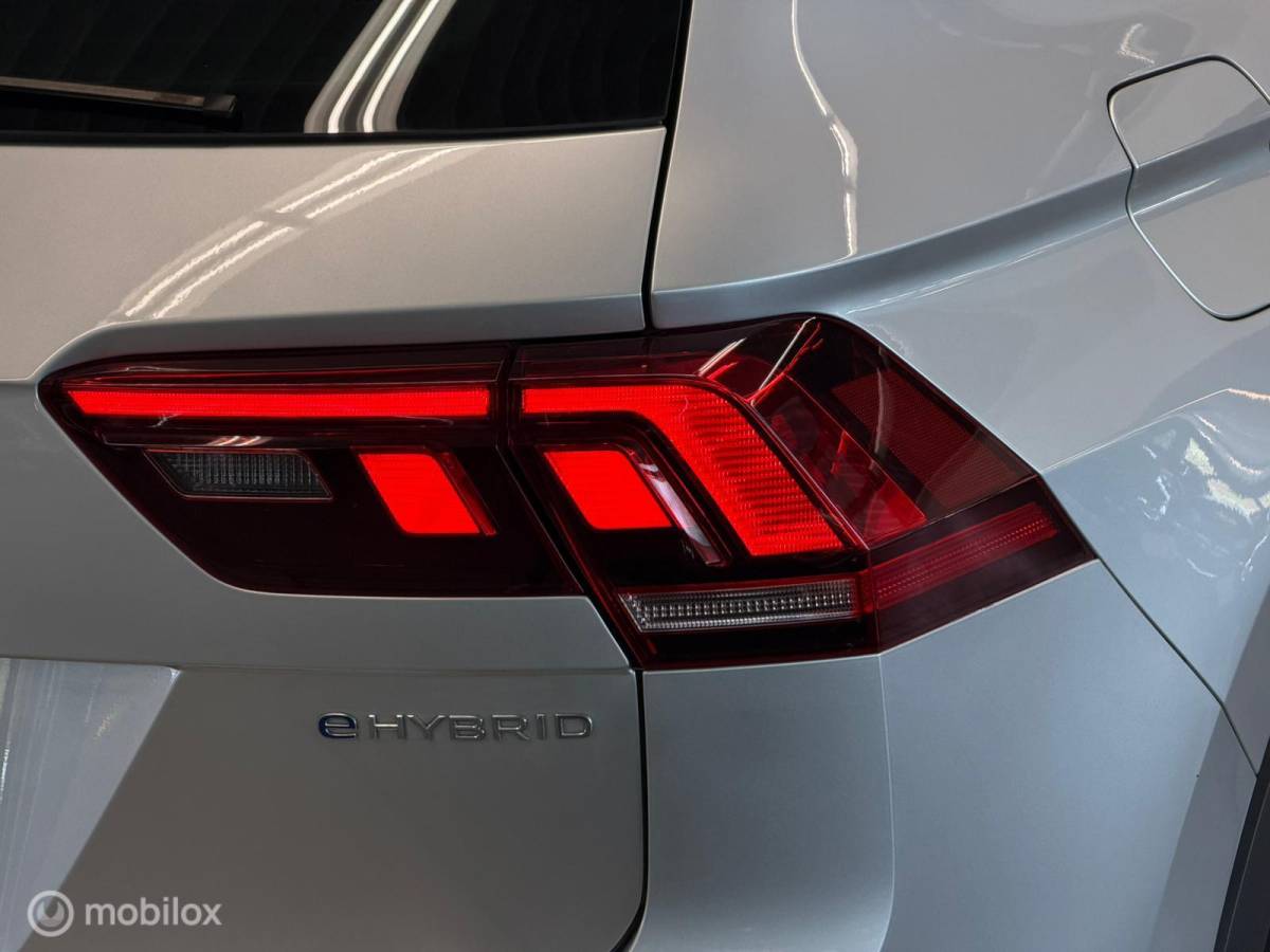 Volkswagen Tiguan Volkswagen Tiguan 1.4 TSI eHybrid R-Line Panorama/Keyless/Blindspot