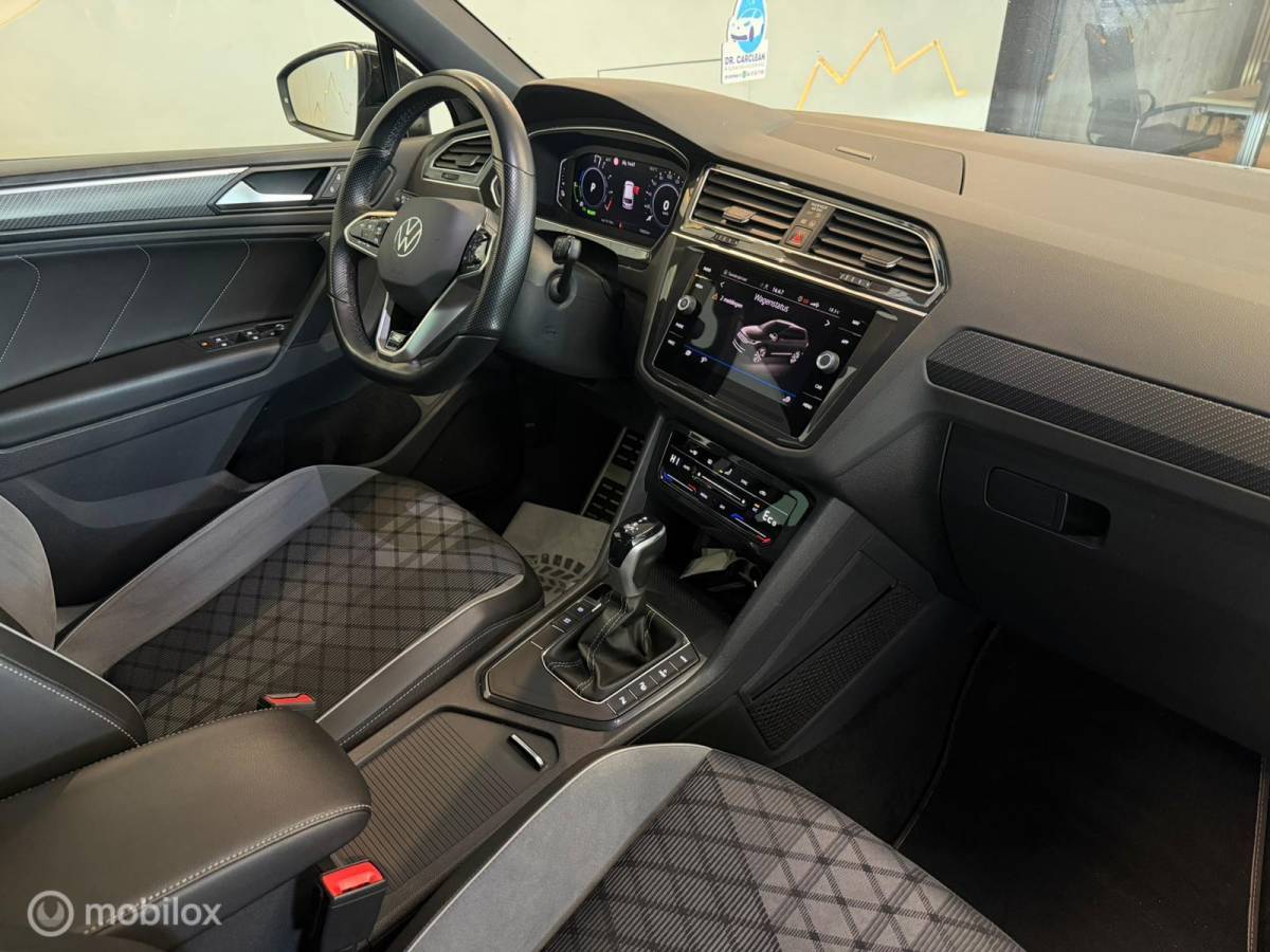Volkswagen Tiguan Volkswagen Tiguan 1.4 TSI eHybrid R-Line Panorama/Keyless/Blindspot